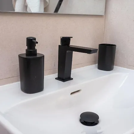 Bhost - Super Lopez *